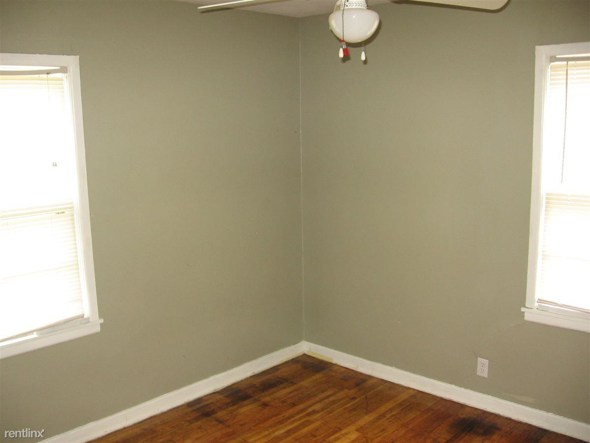 224 Maynard Ave - Photo 3 of 17