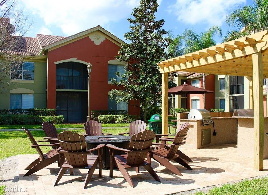 9340 Marino Cir - Photo 3 of 11