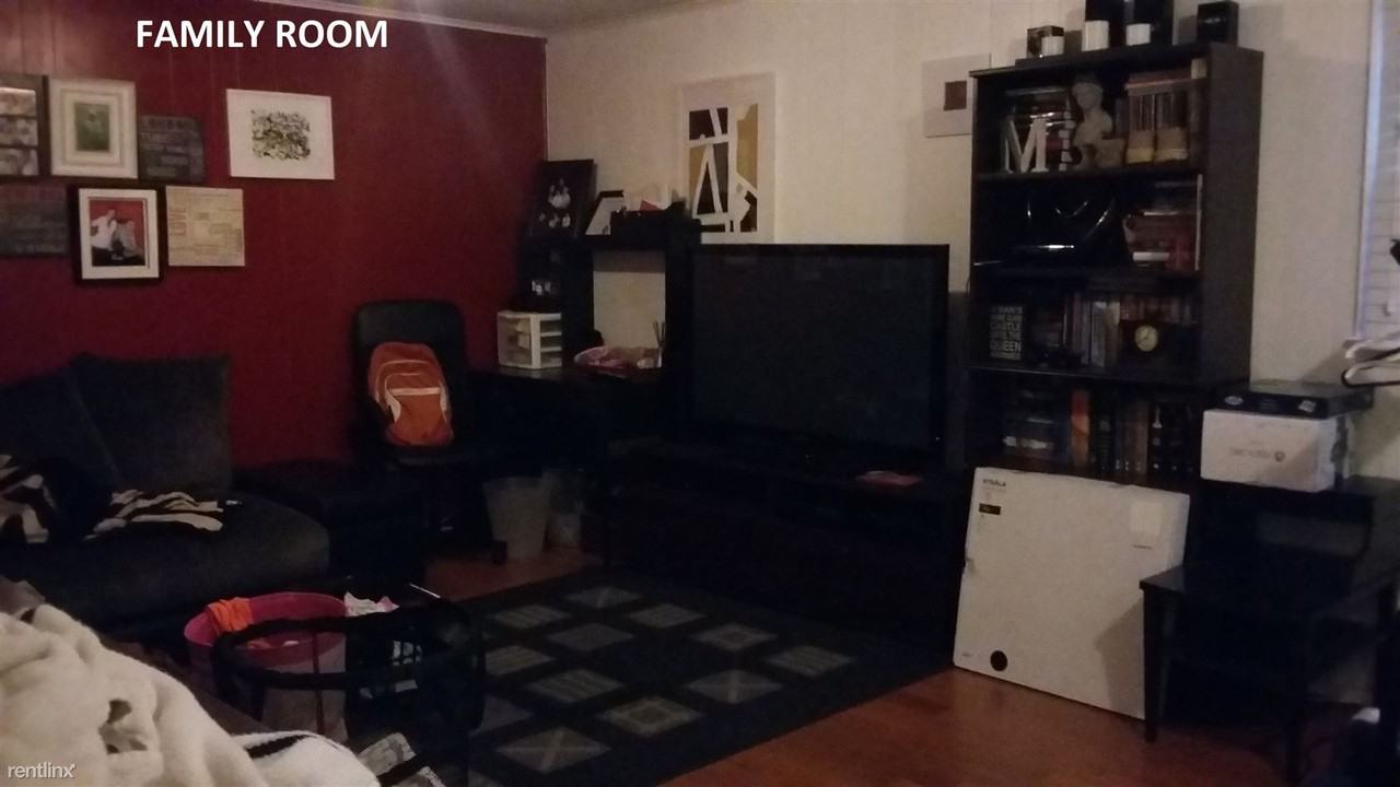 7701 Durer Ct - Photo 3 of 10