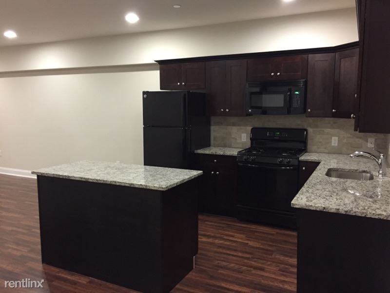 339 Union Blvd - Photo 2 of 3