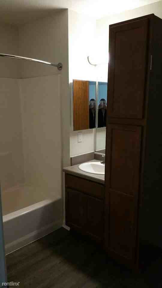 Parkview Apartments 613 Front St, Niles, MI 49120 Zumper