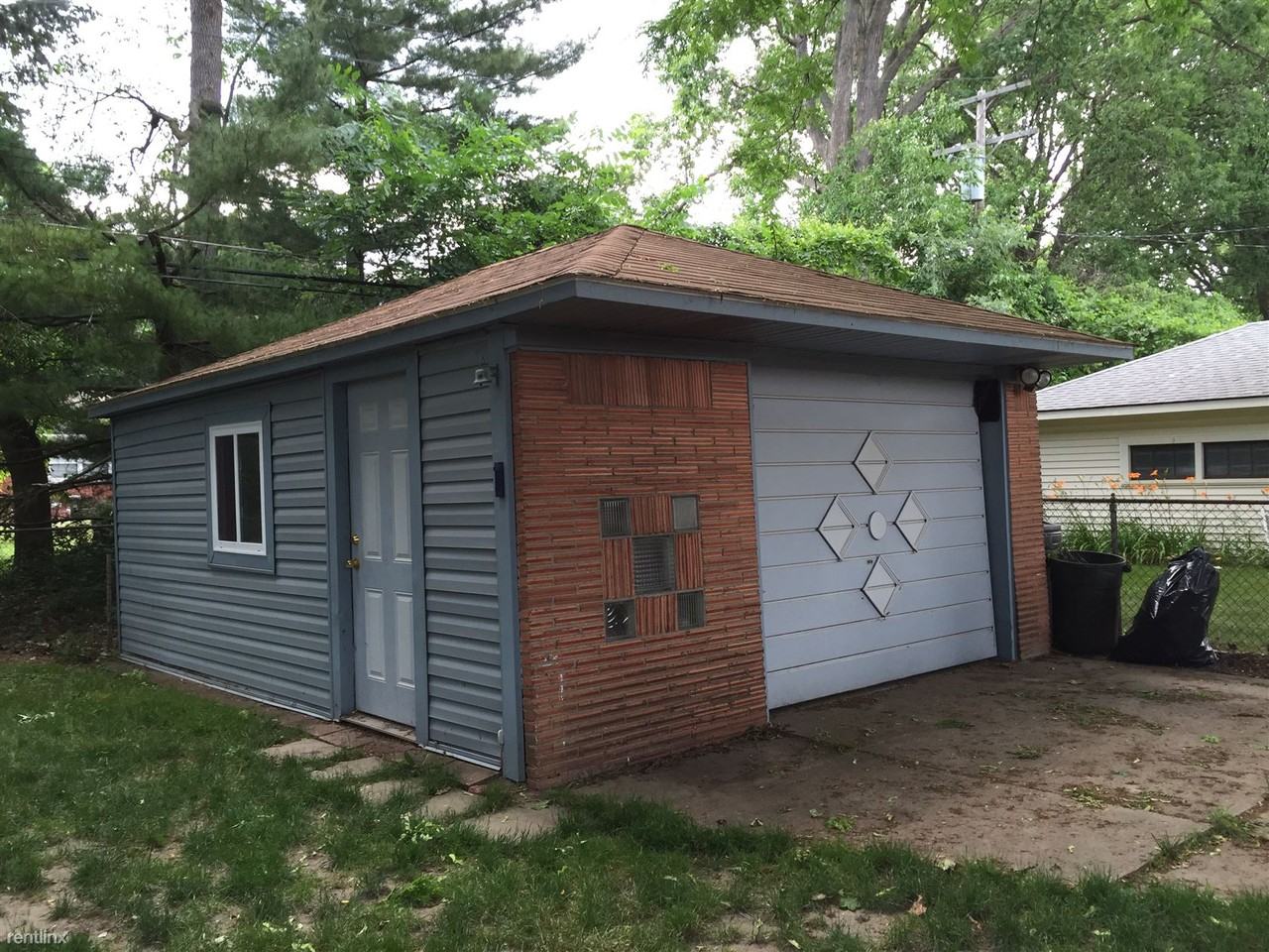 14237 Salem - Photo 2 of 17