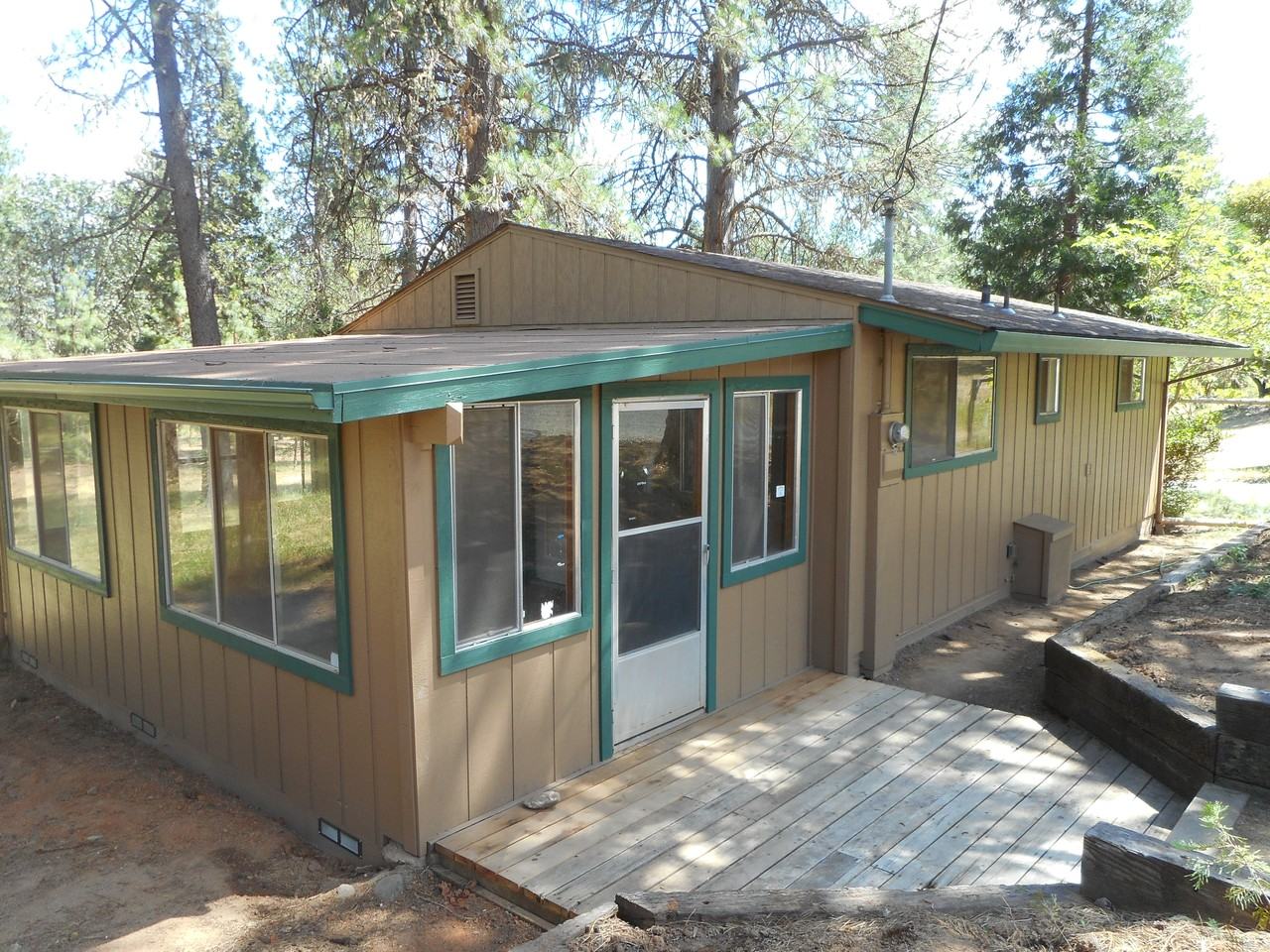 435 Templin Ave - Photo 2 of 18