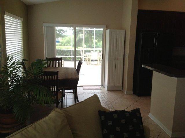 3218 Banyan Hill Ln - Photo 3 of 9