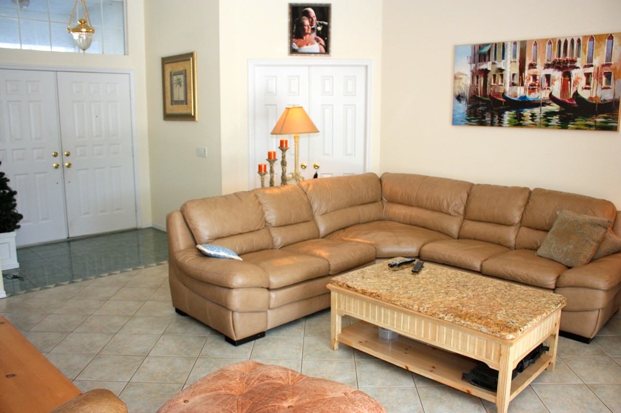 1863 Kinsmere Dr - Photo 3 of 29