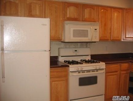 22 Chapel Pl - Photo 2 of 10