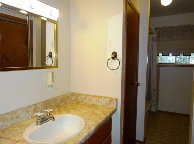 201 Craigmawr Boulevard - Photo 2 of 13