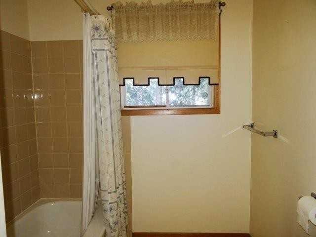 201 Craigmawr Boulevard - Photo 3 of 13