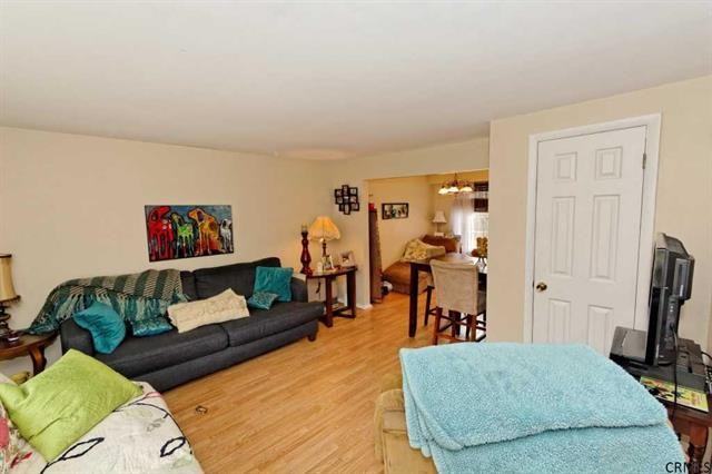 34A Woodcliffe Drive - Photo 2 of 10