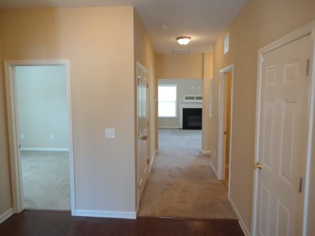 920 Bridlemine Dr - Photo 3 of 14