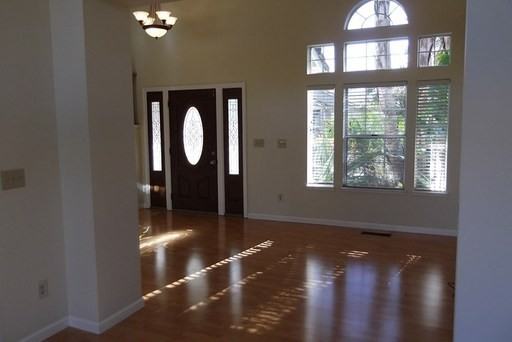 863 New Holland Dr - Photo 2 of 13