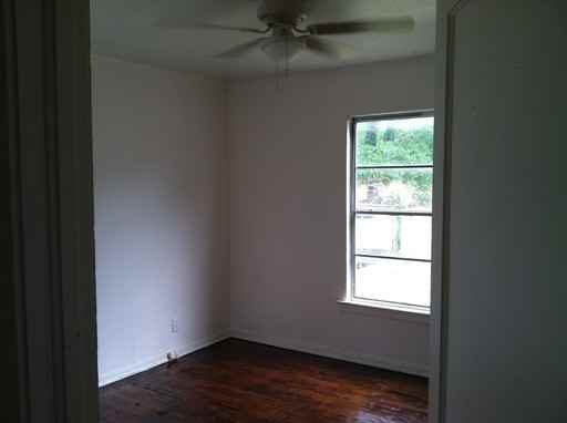 513 W 75th St - Photo 2 of 10