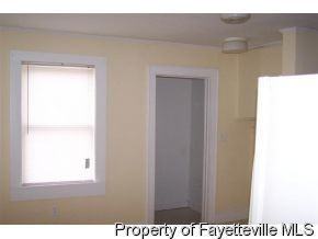120 Buckingham Ave - Photo 2 of 8