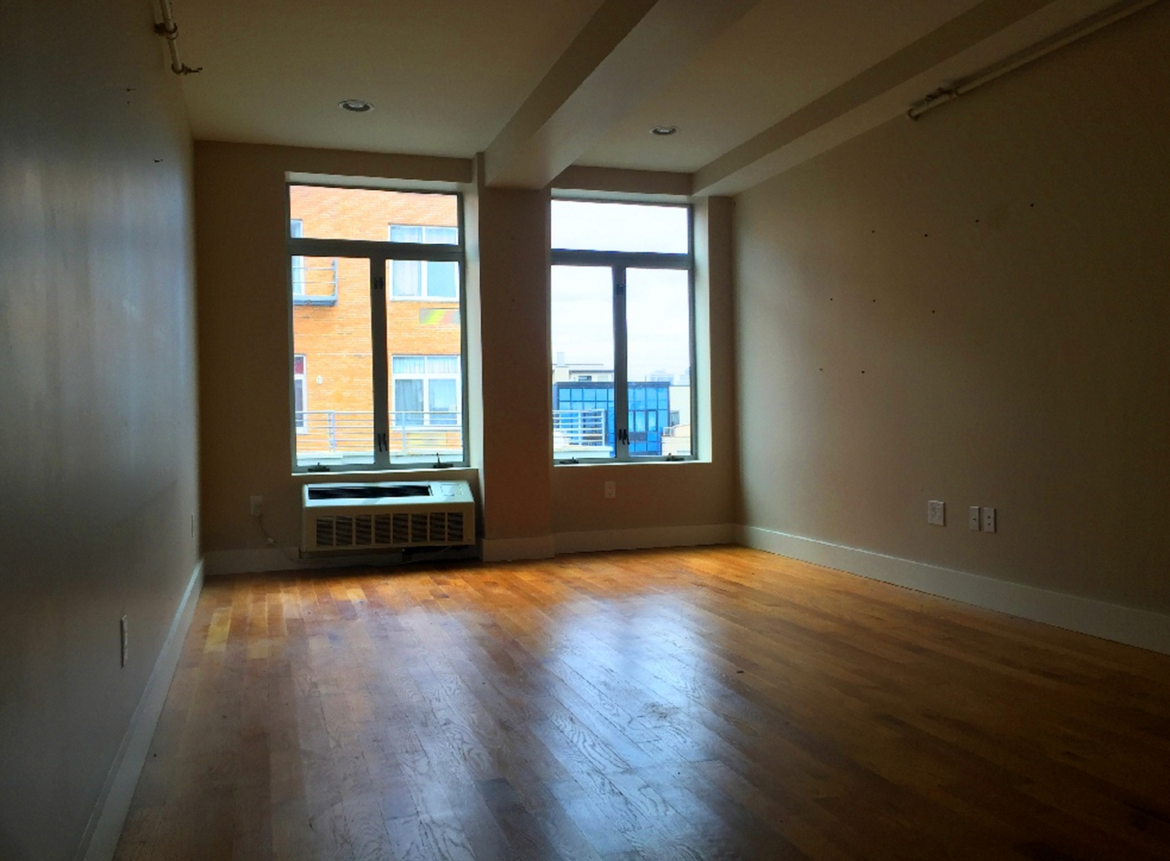 Park Ave, Brooklyn, NY, US #1