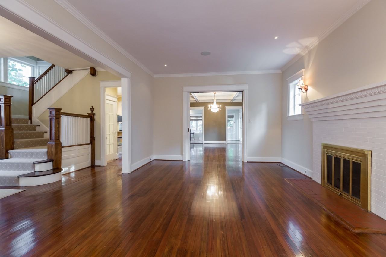 5 E Irving St - Photo 2 of 20