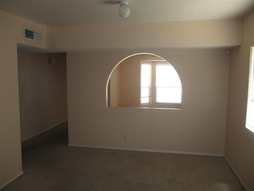 1825 Jean Louise St - Photo 3 of 11