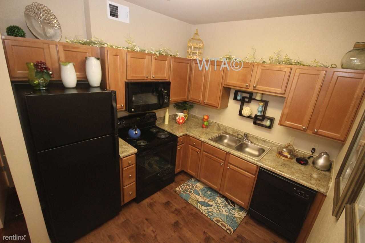 1604 & Wetmore - Photo 3 of 7