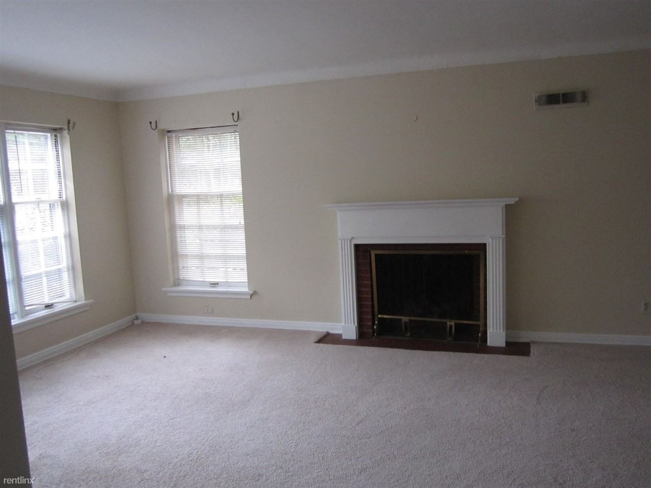 7 Oak Bend Dr - Photo 2 of 6