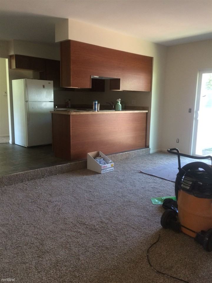 10595 Chandler Rd - Photo 2 of 8