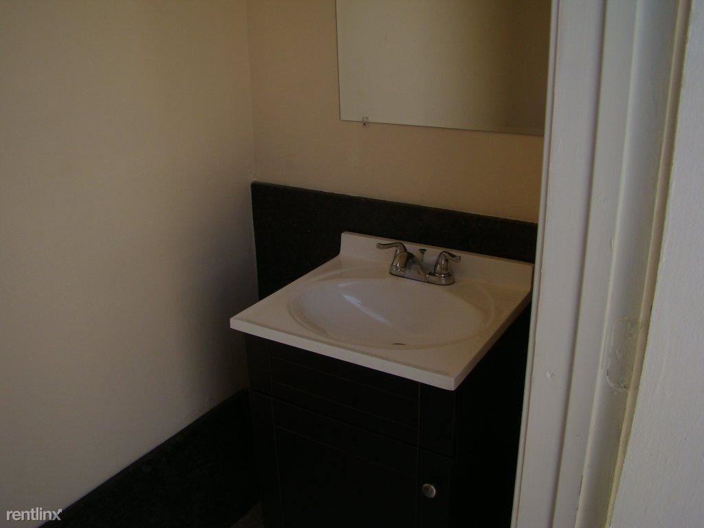 6010 S 2nd Ave - Photo 3 of 48