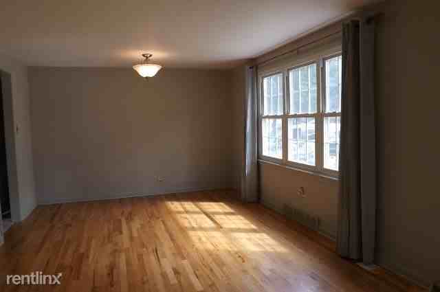 4624 W 61st Terrace - Photo 3 of 10