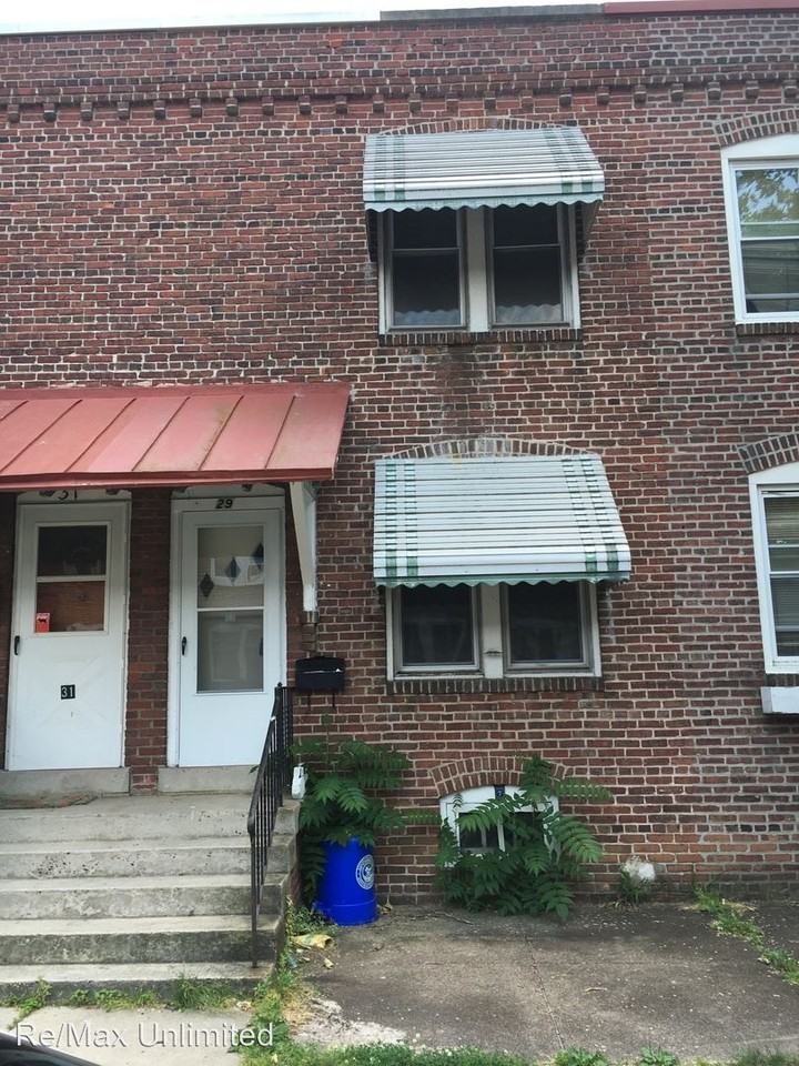 29 Amboy Ave - Photo 2 of 9