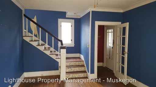 1267 W Forest Ave - Photo 3 of 9