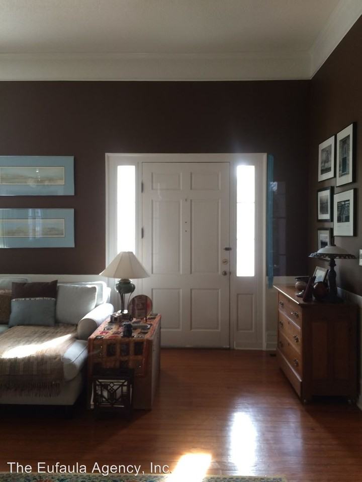 224 N Randolph Ave - Photo 3 of 8