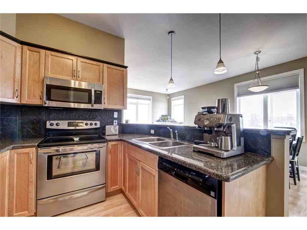 303 19 Ave SW #408 - Photo 3 of 15