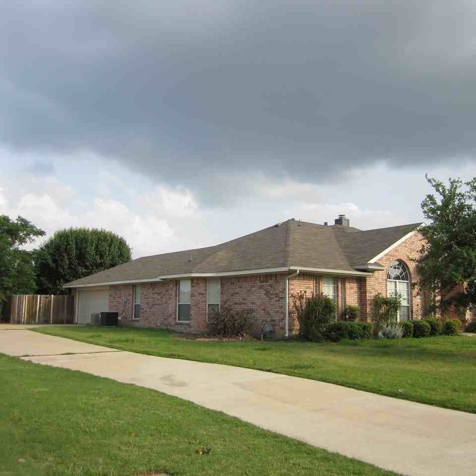 308 Glen Ridge Dr - Photo 2 of 18