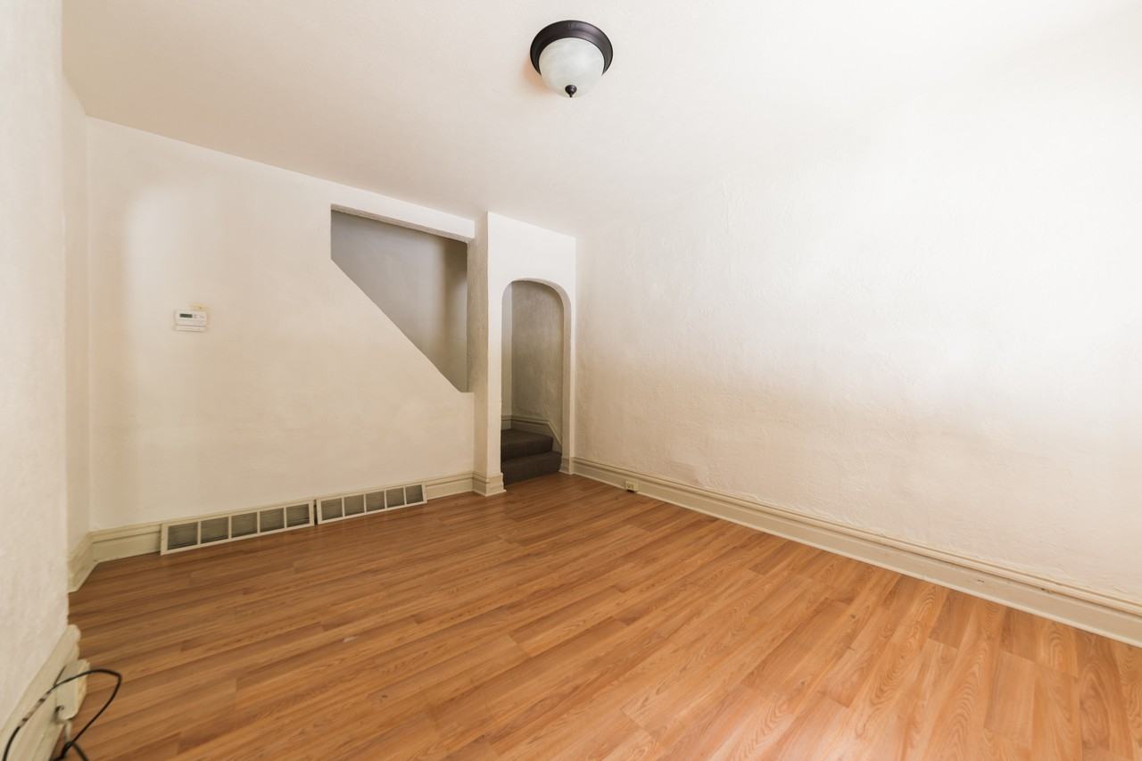 385 Woodruff Street - Photo 3 of 14