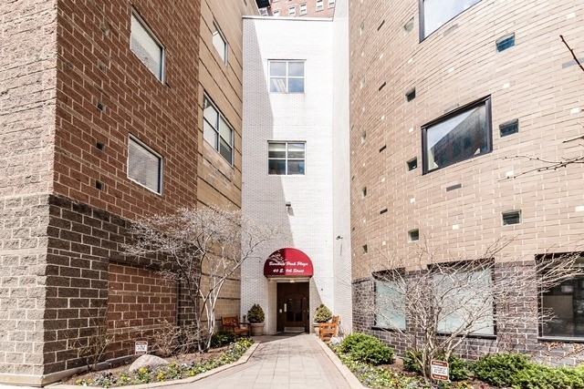 40 E 9th St #1616 - Photo 2 of 25