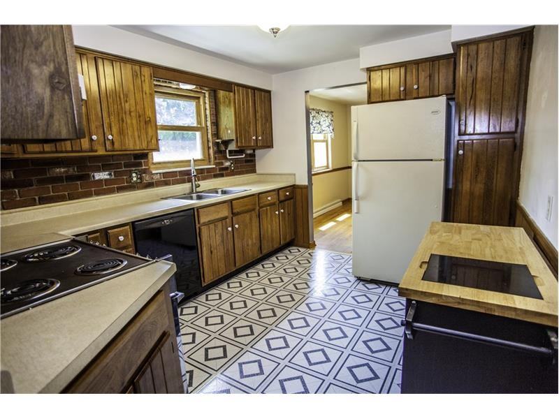 681 Sandy Hill Rd - Photo 3 of 24