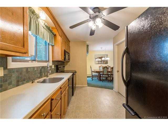 649 Middle Turnpike E #D - Photo 2 of 22