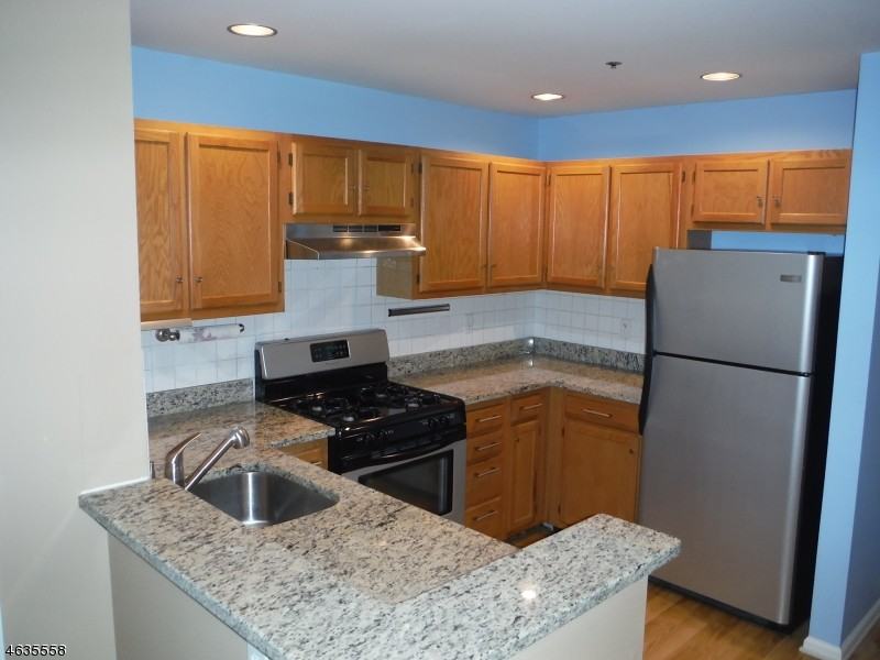 210 Chatfield Dr - Photo 3 of 16