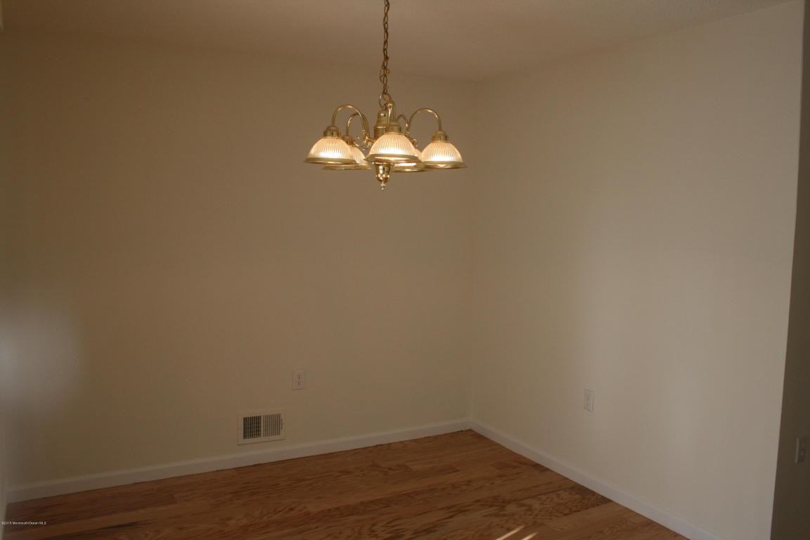 200 Daffodil Dr - Photo 3 of 10