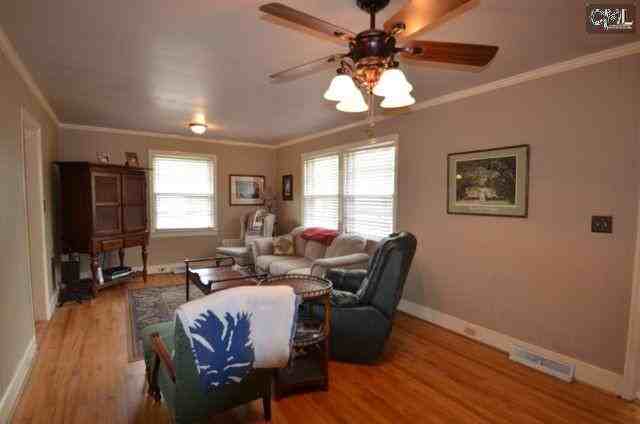 2704 Mills Dr - Photo 2 of 11