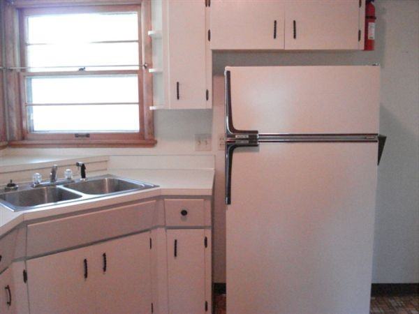 606 22nd Ave N - Photo 2 of 5