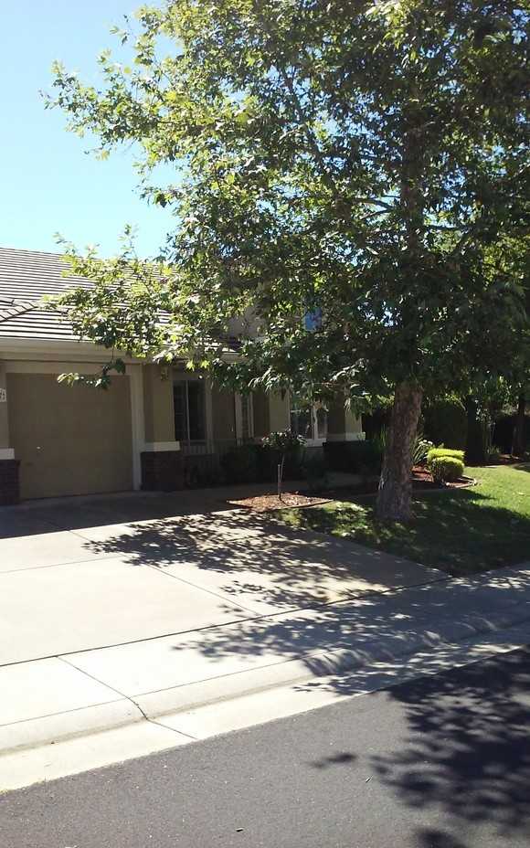 7477 Callaway Dr - Photo 2 of 9