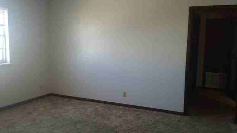 1625 N 13th St #G3 - Photo 2 of 4