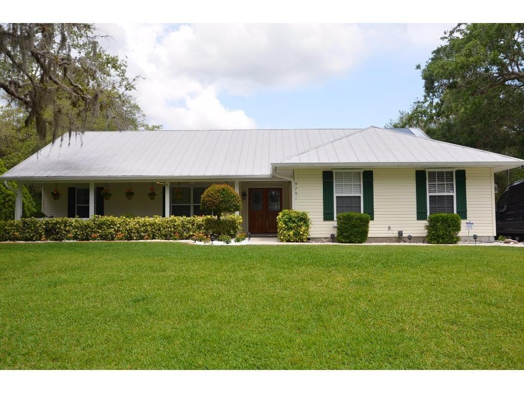 9791 Fleming Grant Rd - Photo 2 of 27