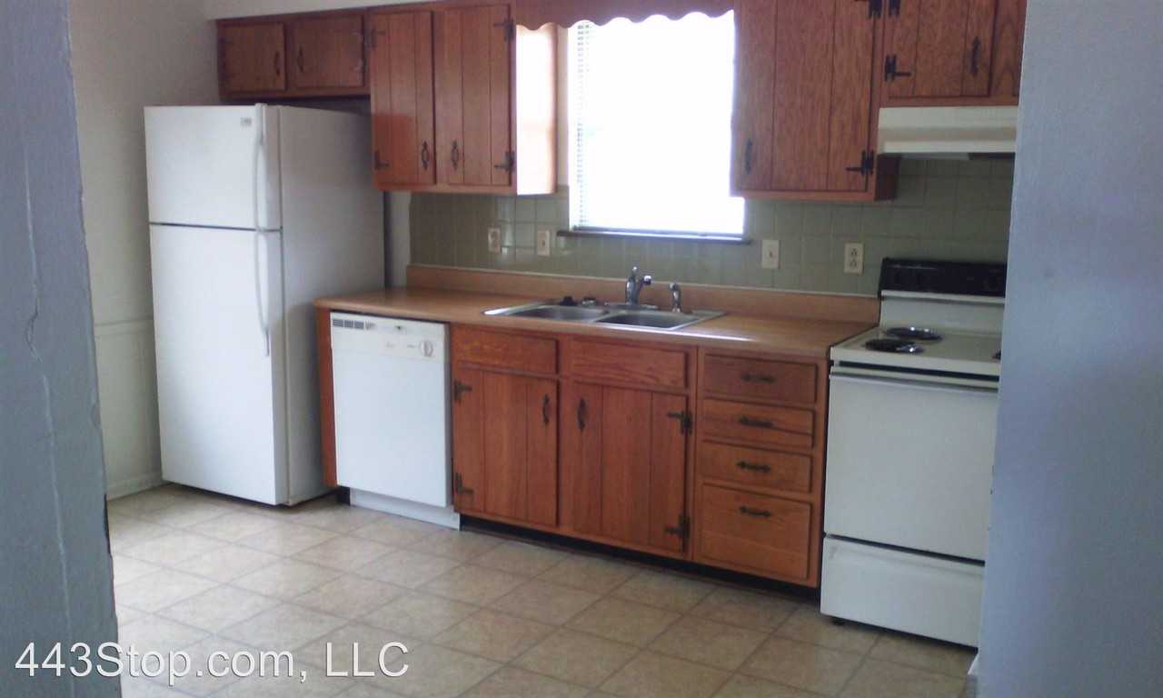 1470 S Sonora Dr - Photo 2 of 4