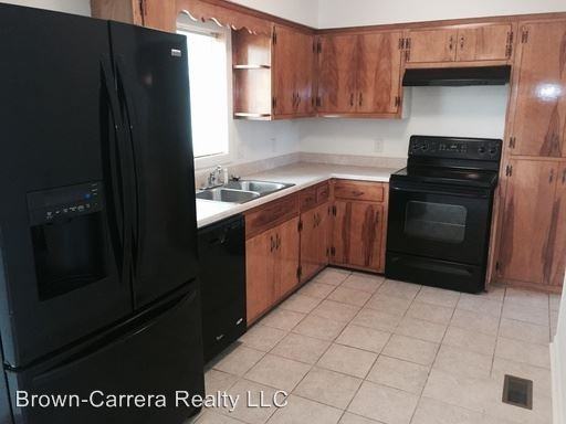 18550 Round Top Ln - Photo 3 of 5