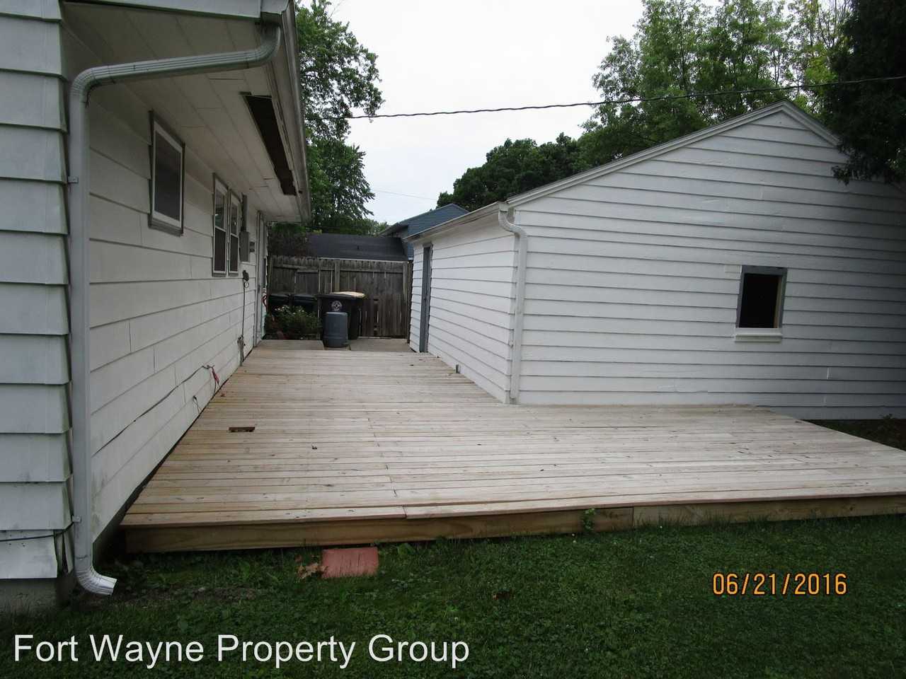 5040 Southfield Dr - Photo 2 of 10