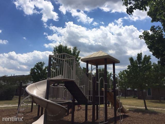 Forest Park Apartments - Photo 2 of 7