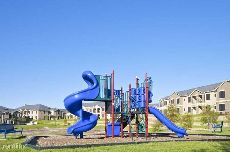 Corporate Crossing and Discovery - Photo 3 of 8