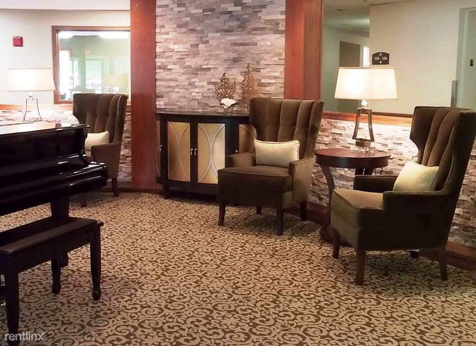 Parkside of Livonia - Independent Senior Living - Photo 3 of 16