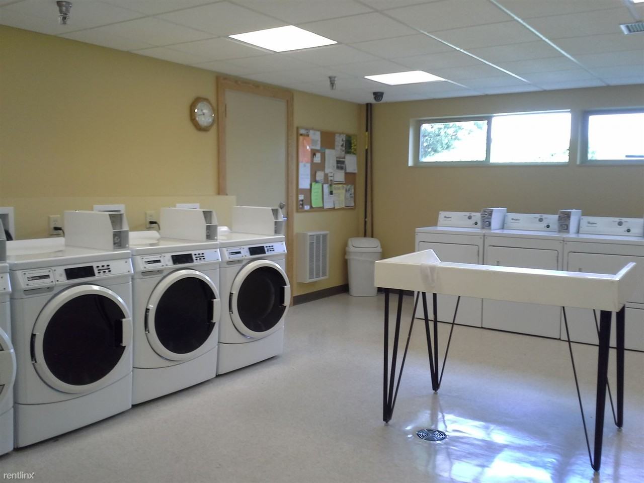 Mohawk Terrace Apartments - Photo 3 of 6