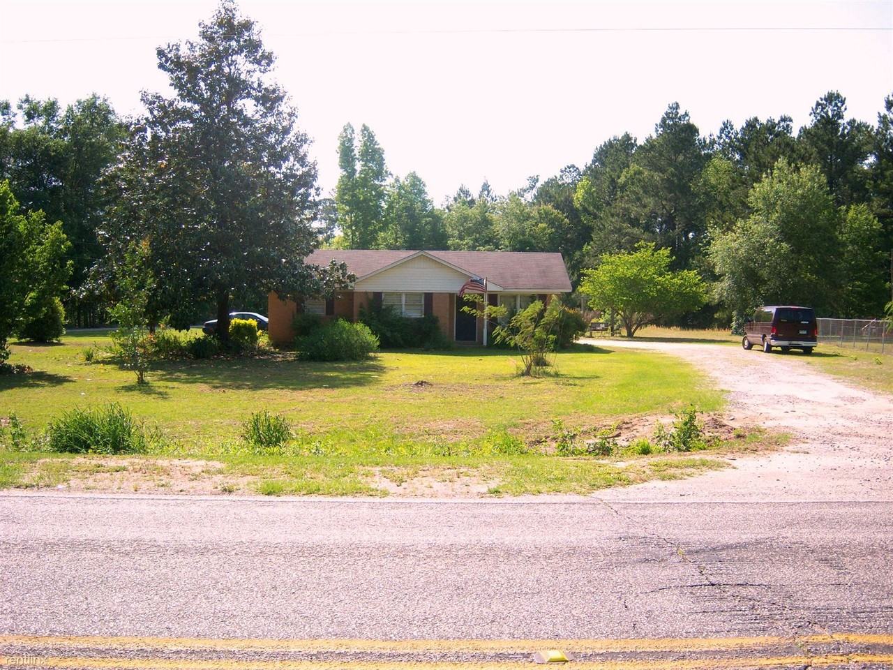 4680 Pinewood Rd - Photo 2 of 12