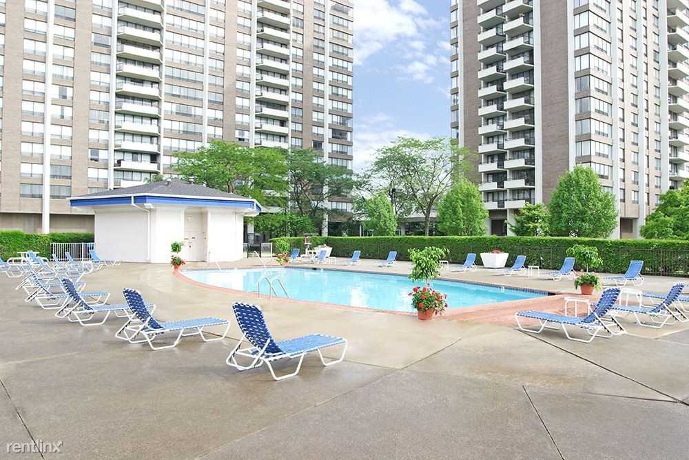 North Park Towers Apartments 16500 N Park Dr, Southfield, MI 48075